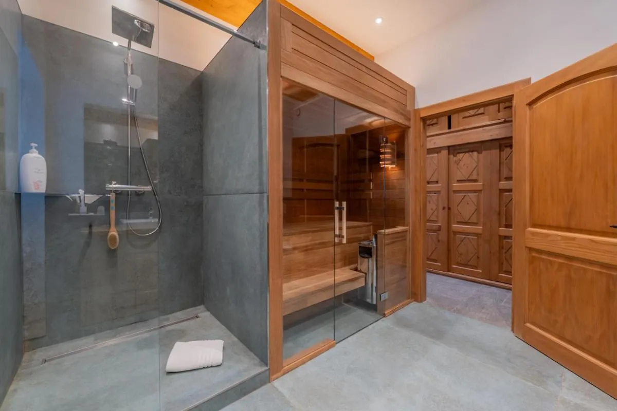 Spacious 3-Bed In The Heart Of Chamonix With Sauna フランス