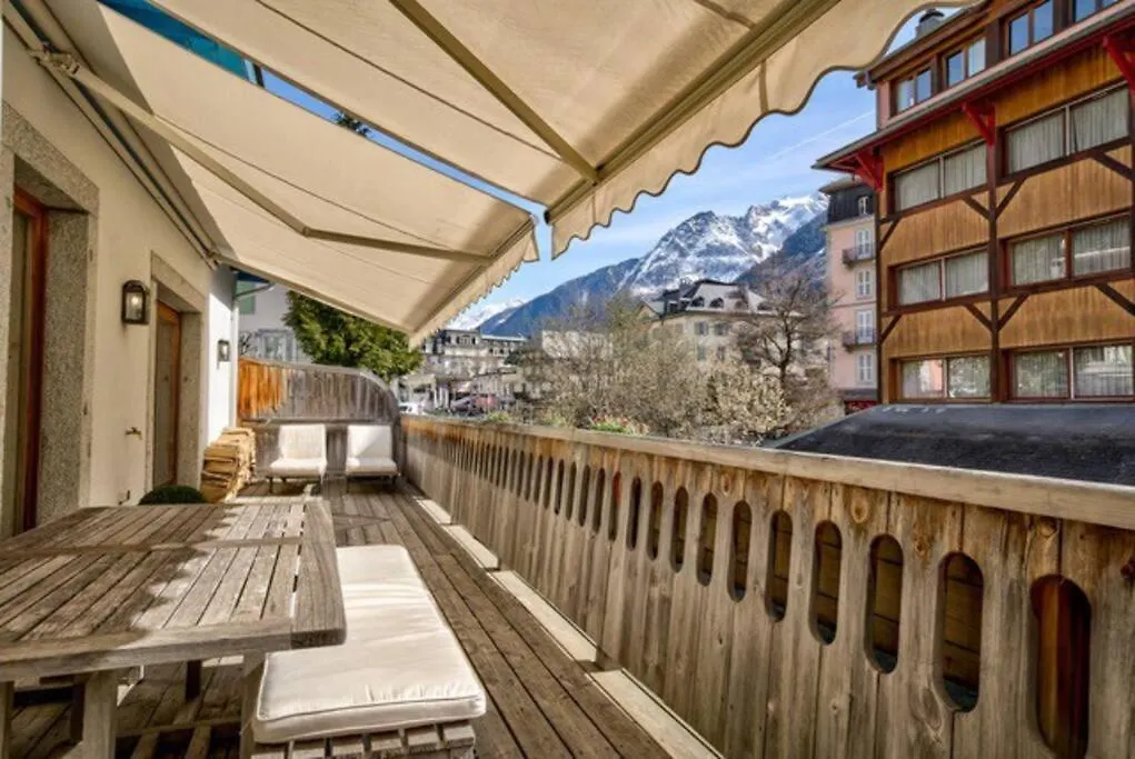Spacious 3-Bed In The Heart Of Chamonix Apartment